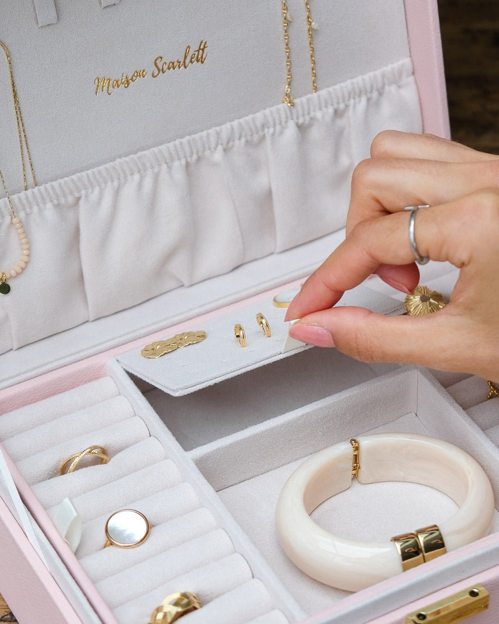 Louise PU leather jewelry box