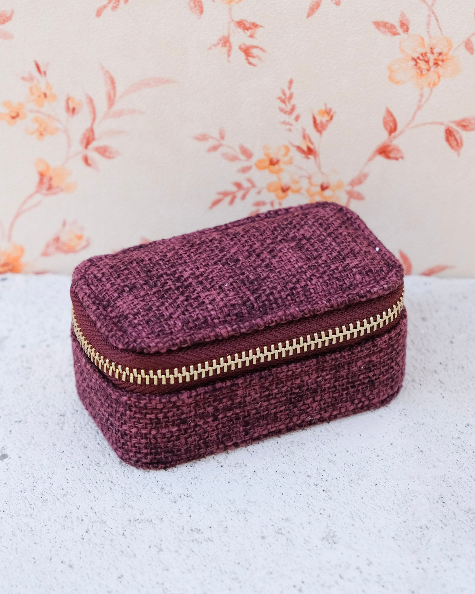 Marie linen effect mini travel jewelry box