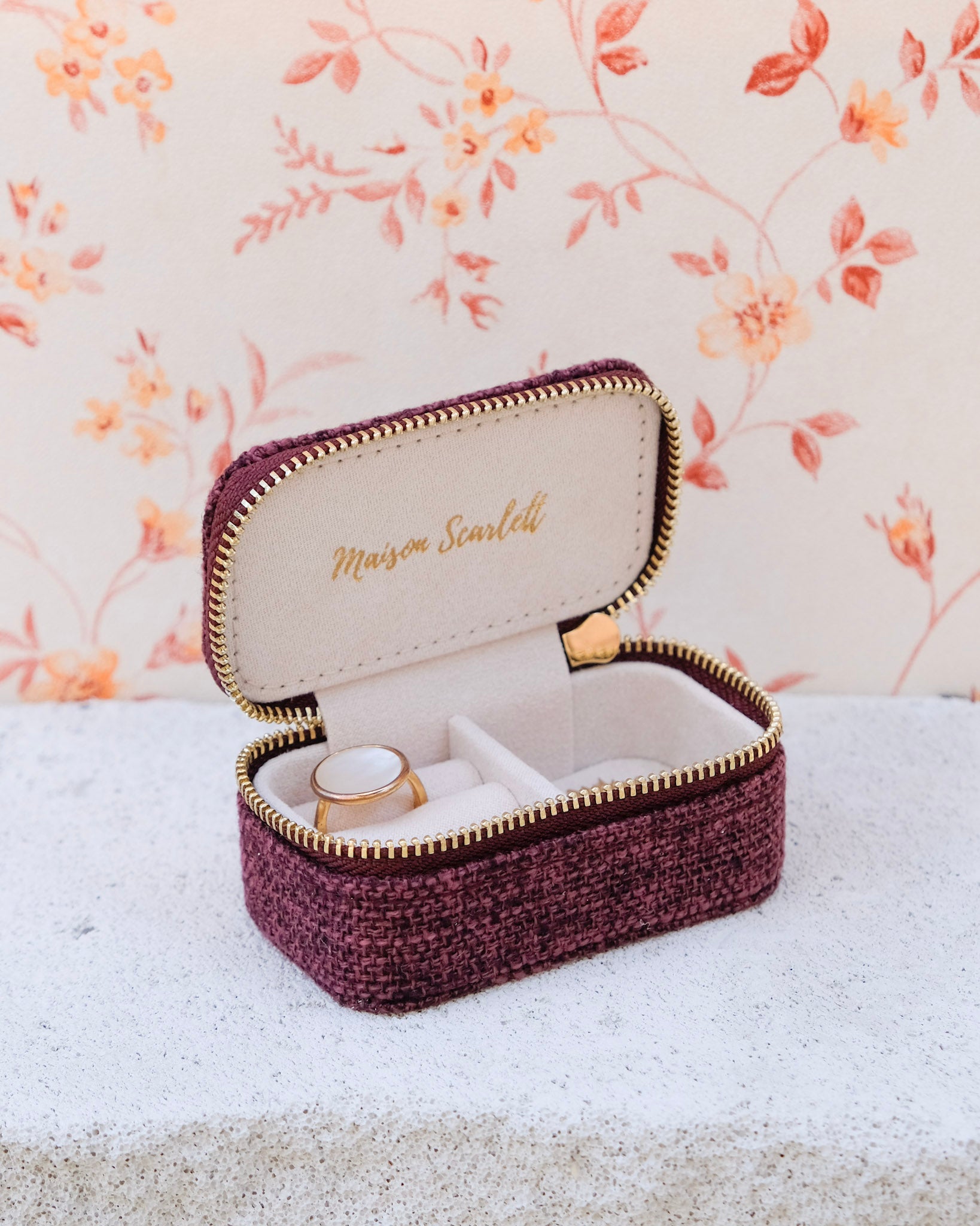 Marie linen effect mini travel jewelry box
