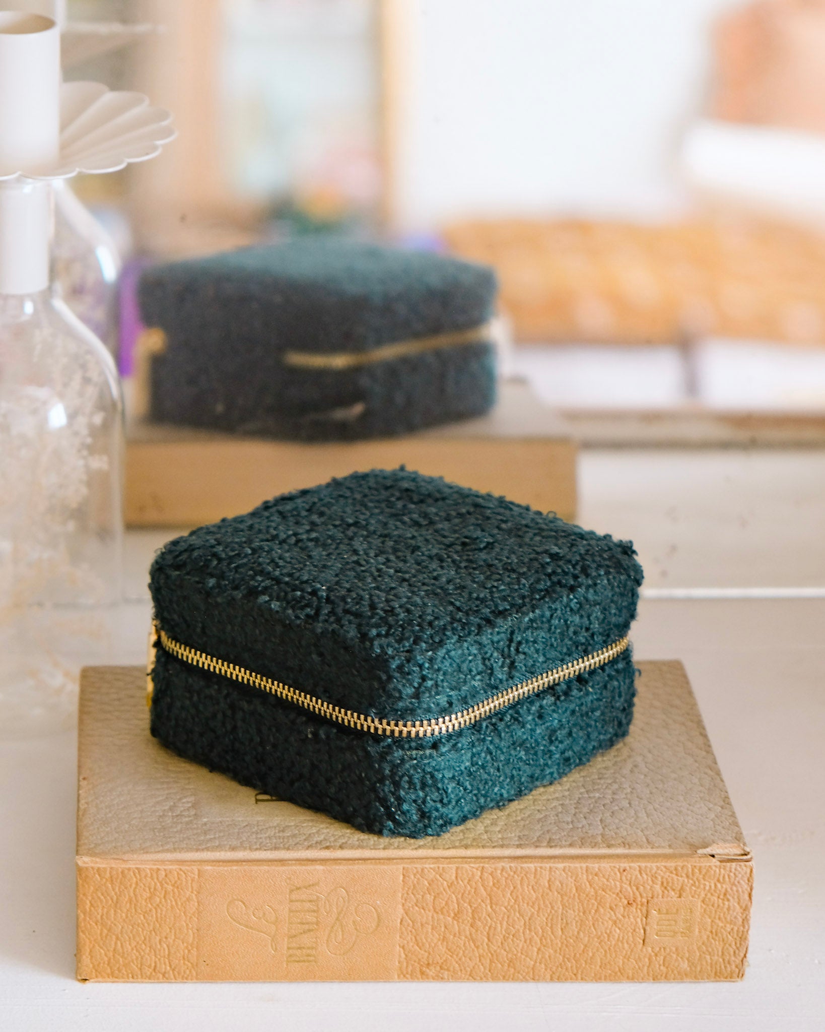 Boîte à bijoux de voyage Corinne en moumoute