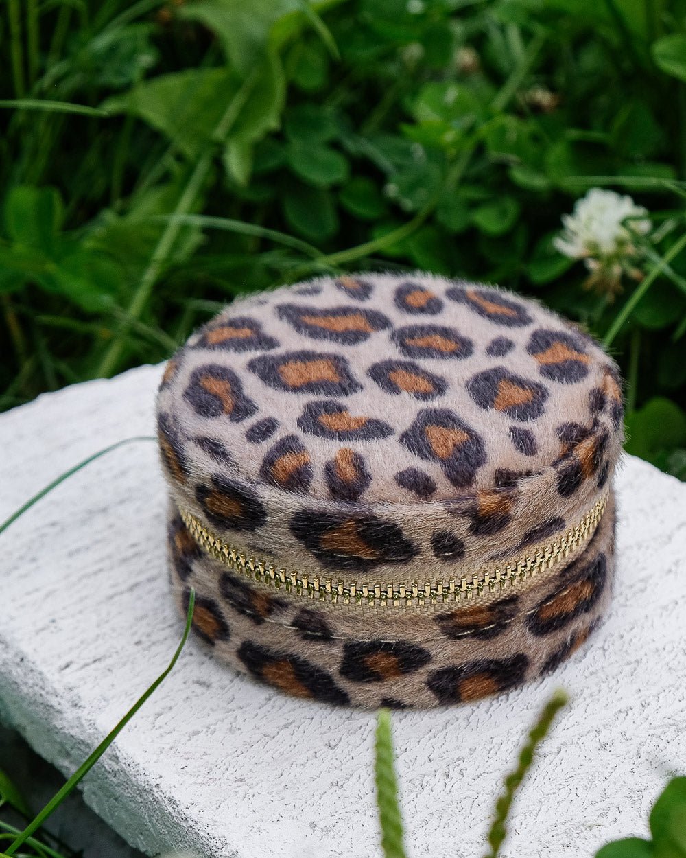 Yvonne leopard travel jewelry box