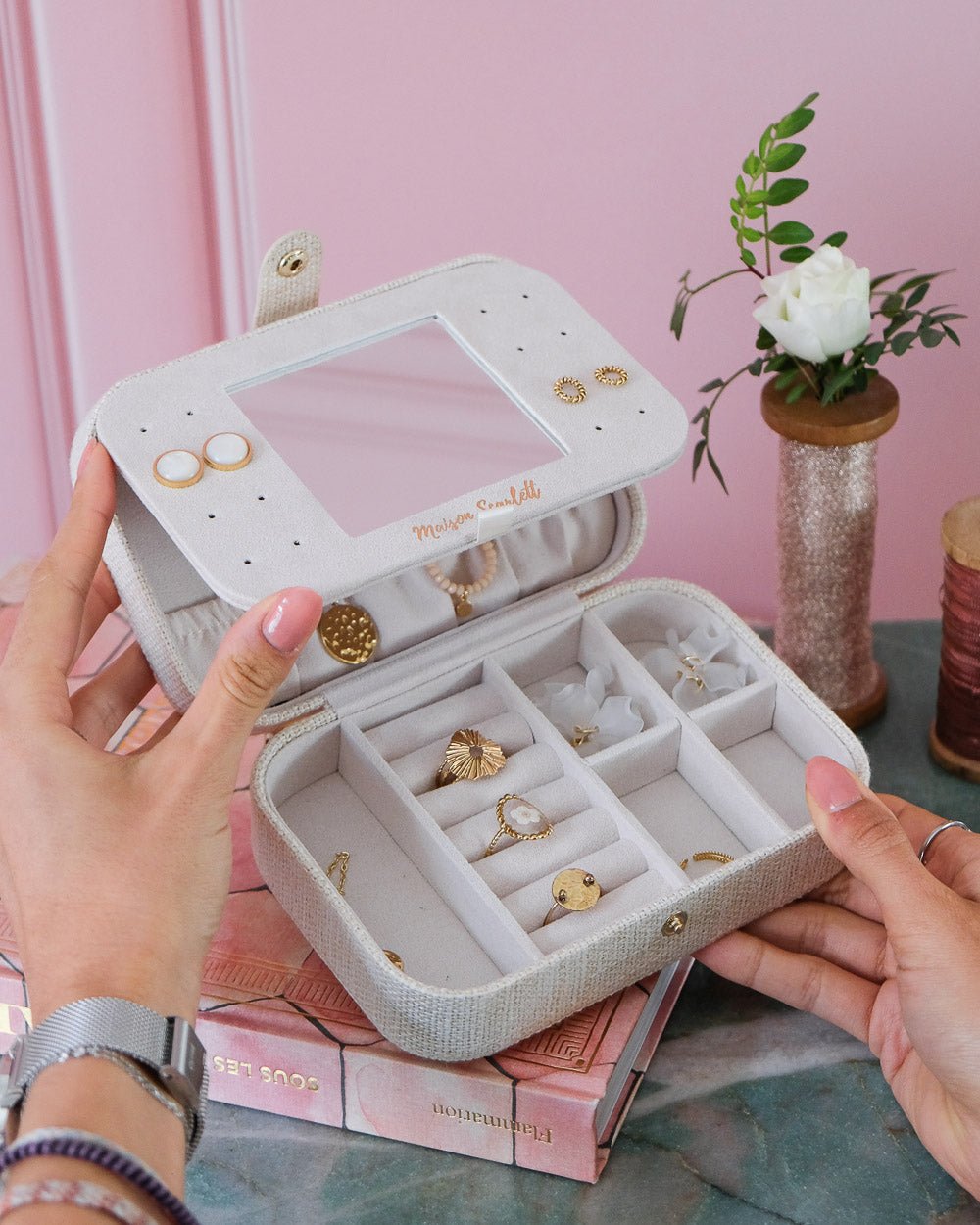 Brigitte linen effect travel jewelry box
