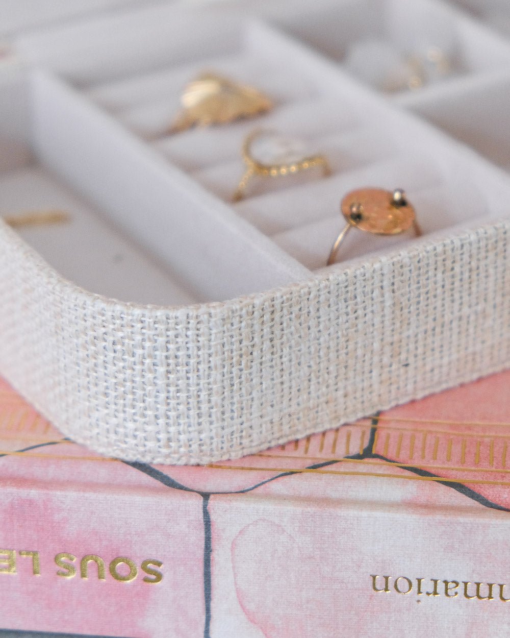 Brigitte linen effect travel jewelry box