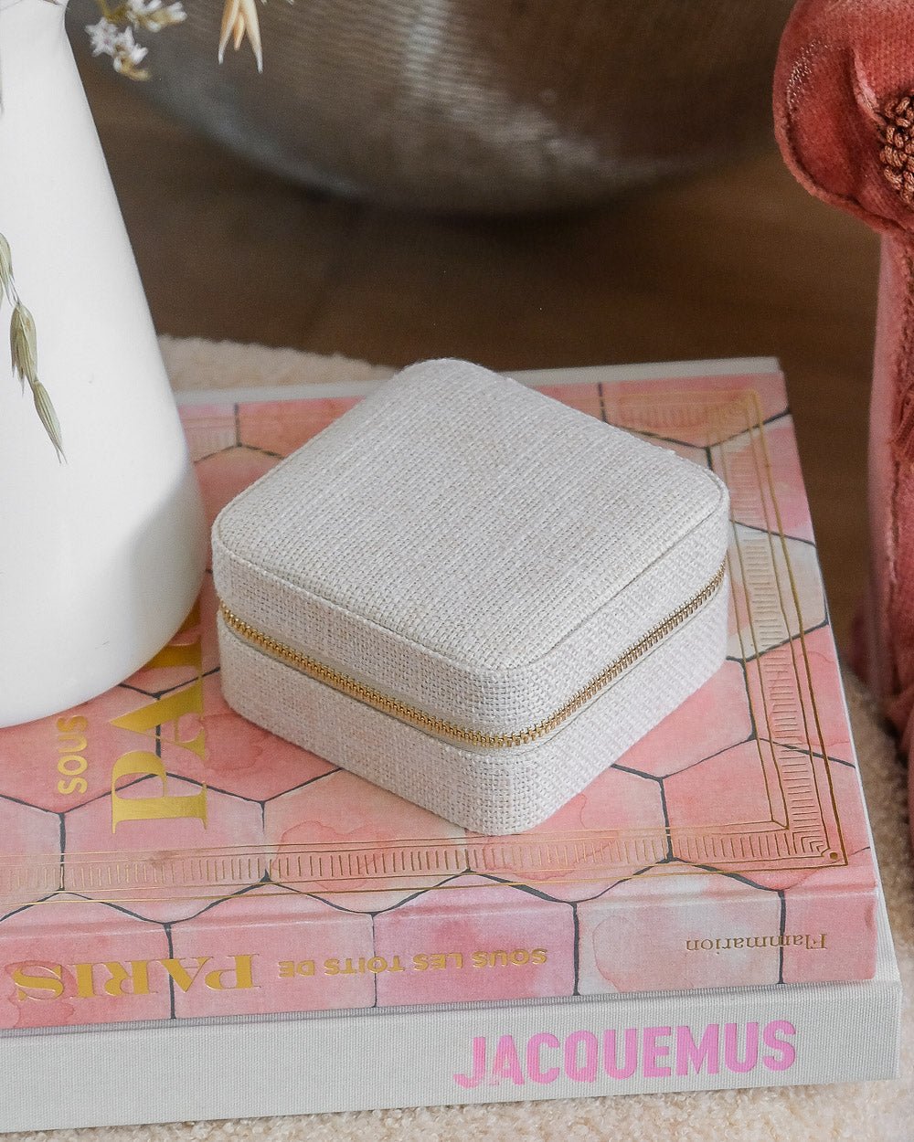 Corinne linen effect travel jewelry box