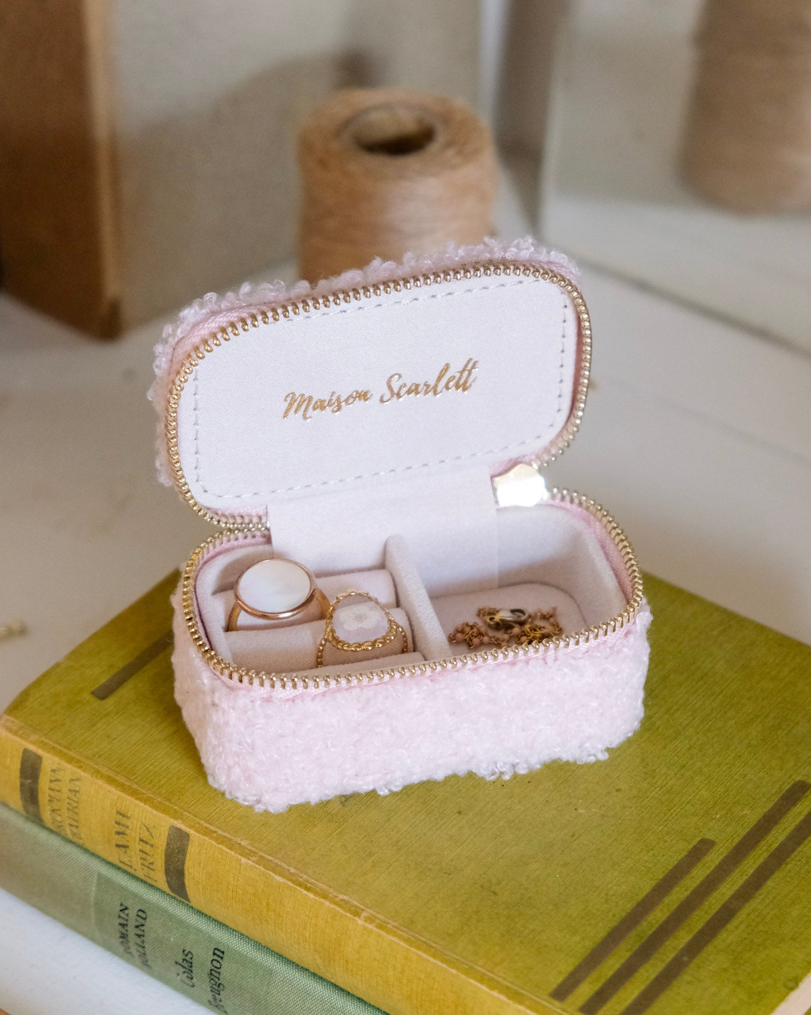 Mini boîte à bijoux de voyage Marie en moumoute