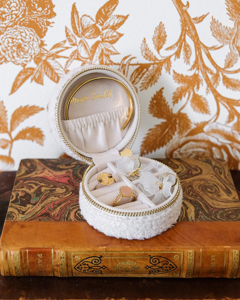 Yvonne Reise-Schmuckkästchen aus Schaffell