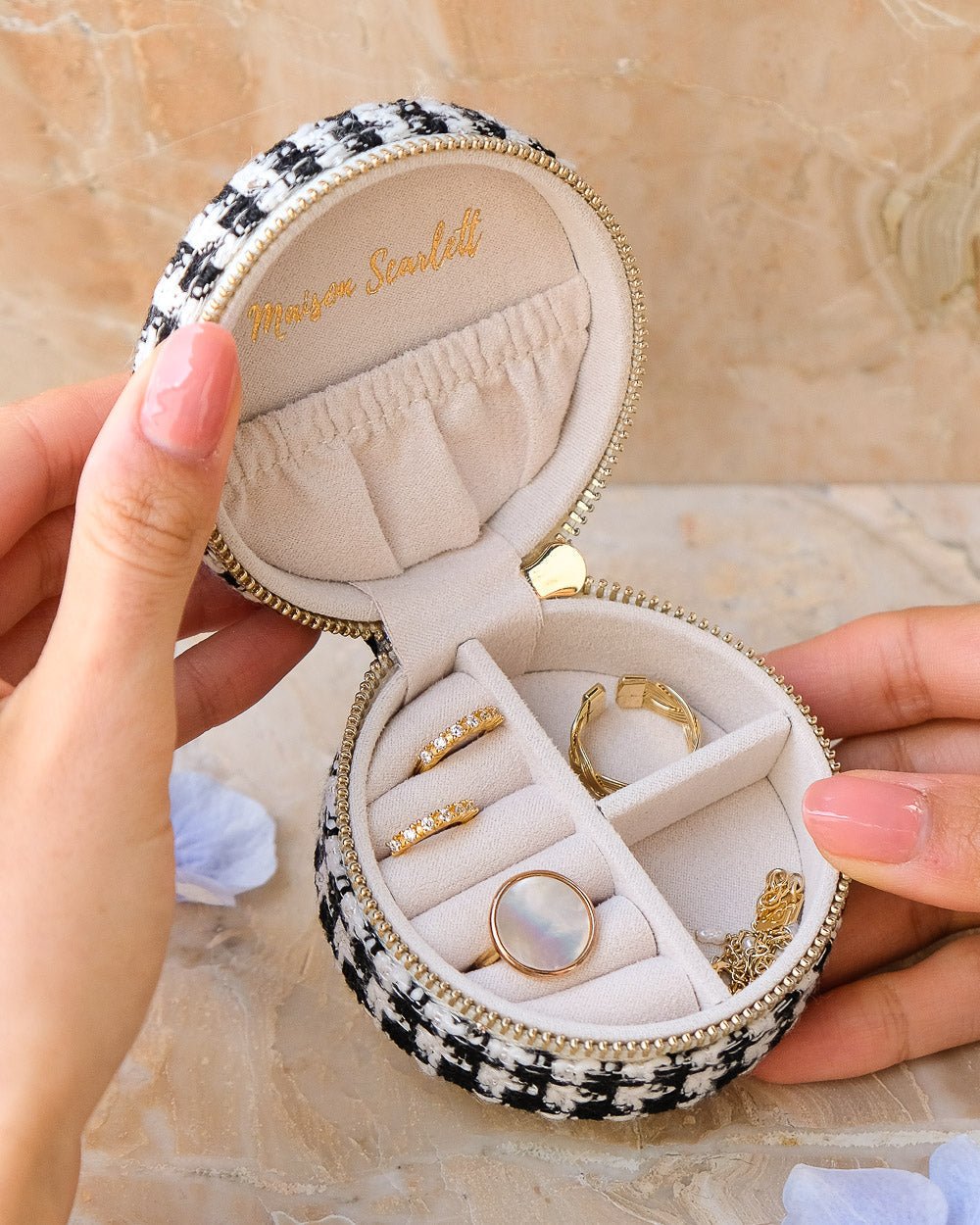 Yvonne houndstooth travel jewelry box
