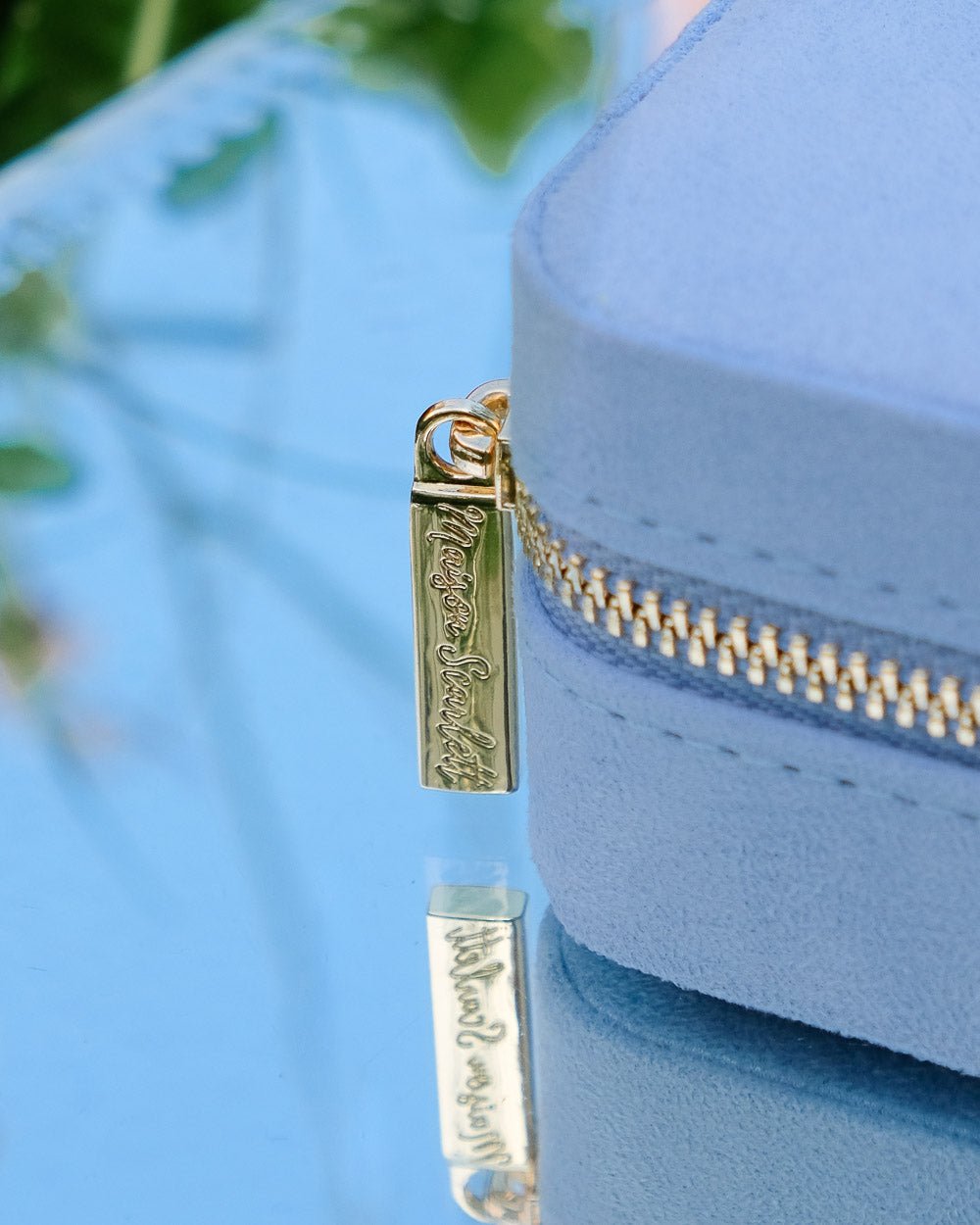 Corinne Samt-Reiseschmuckkästchen