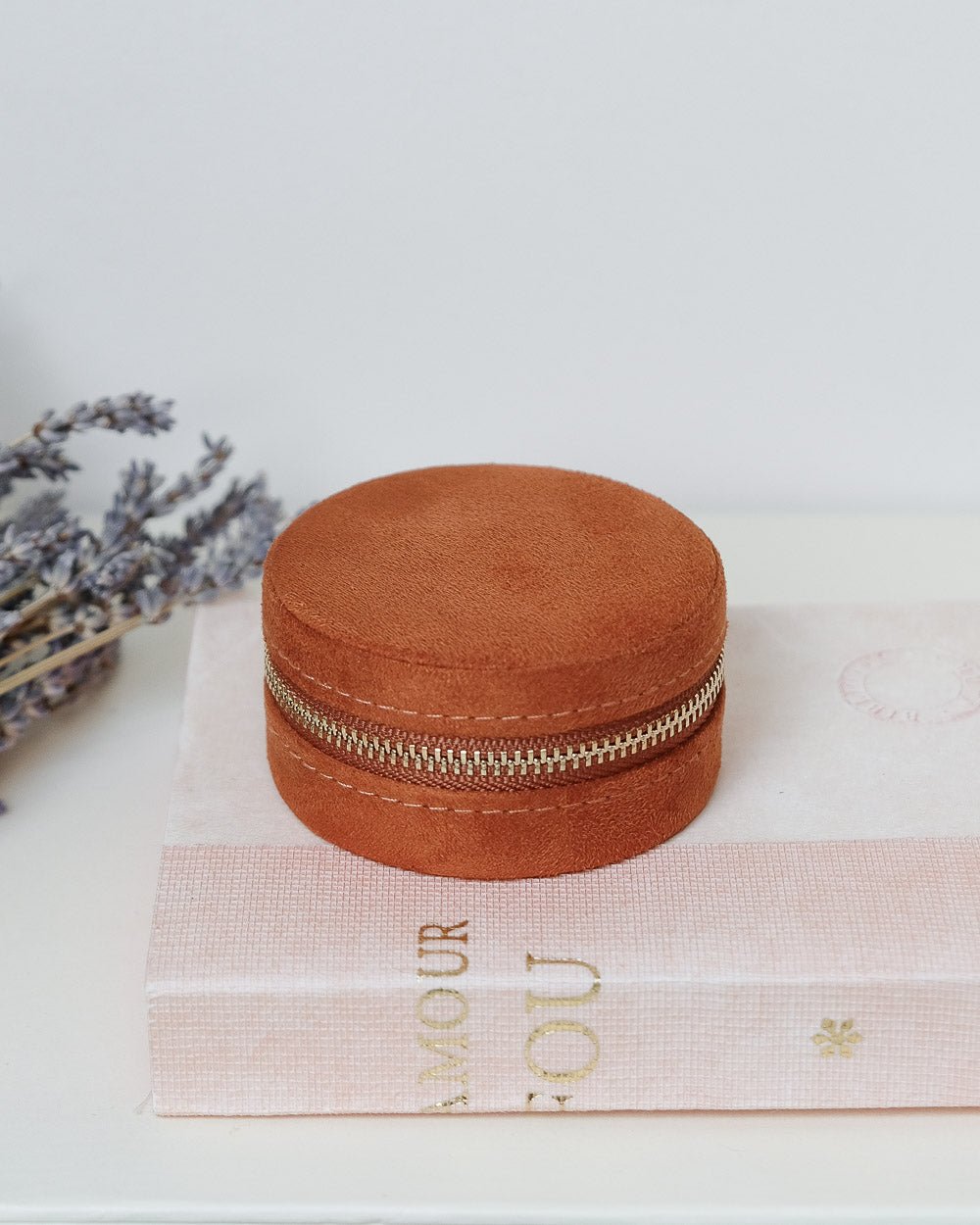 Yvonne velvet travel jewelry box