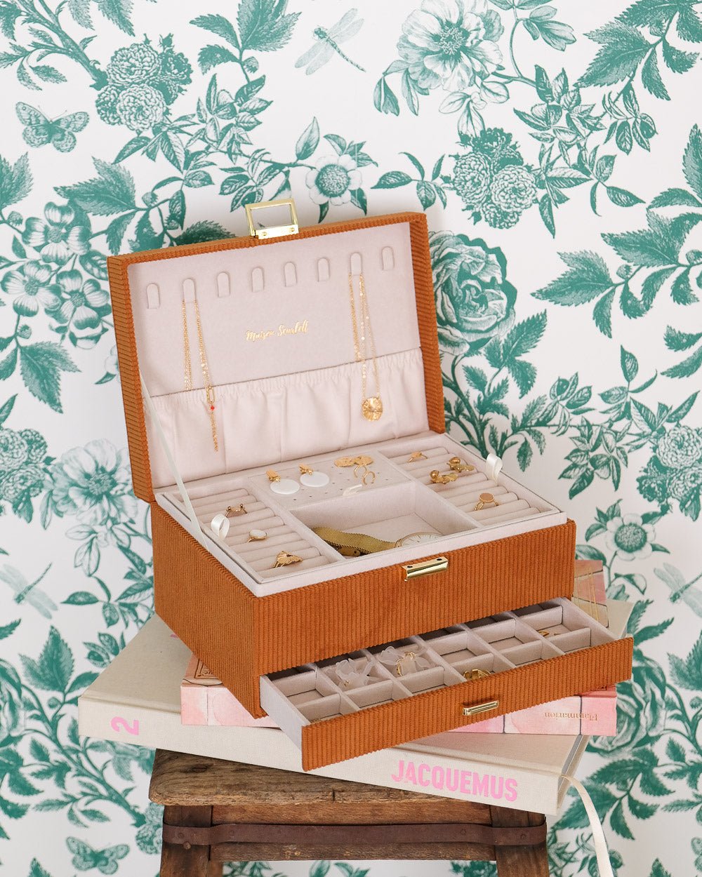 Denise corduroy jewelry box