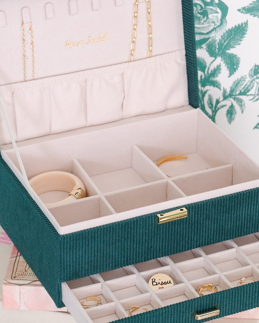 Denise corduroy jewelry box
