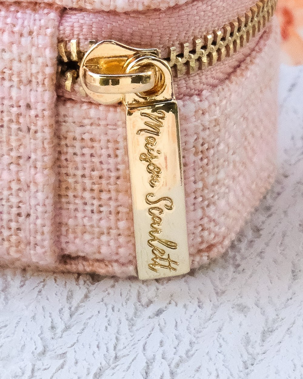 Marie linen effect mini travel jewelry box