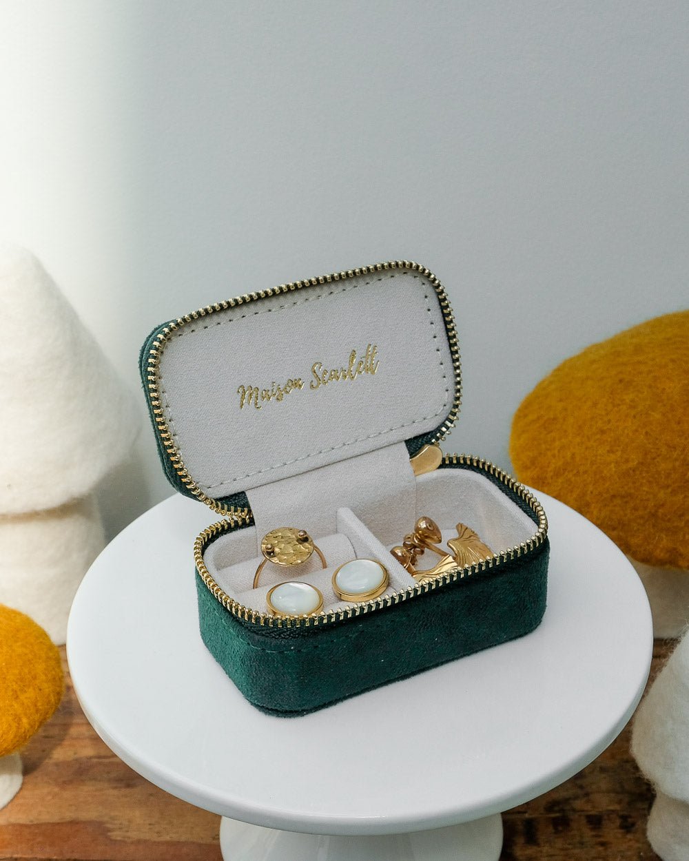 Marie velvet mini travel jewelry box