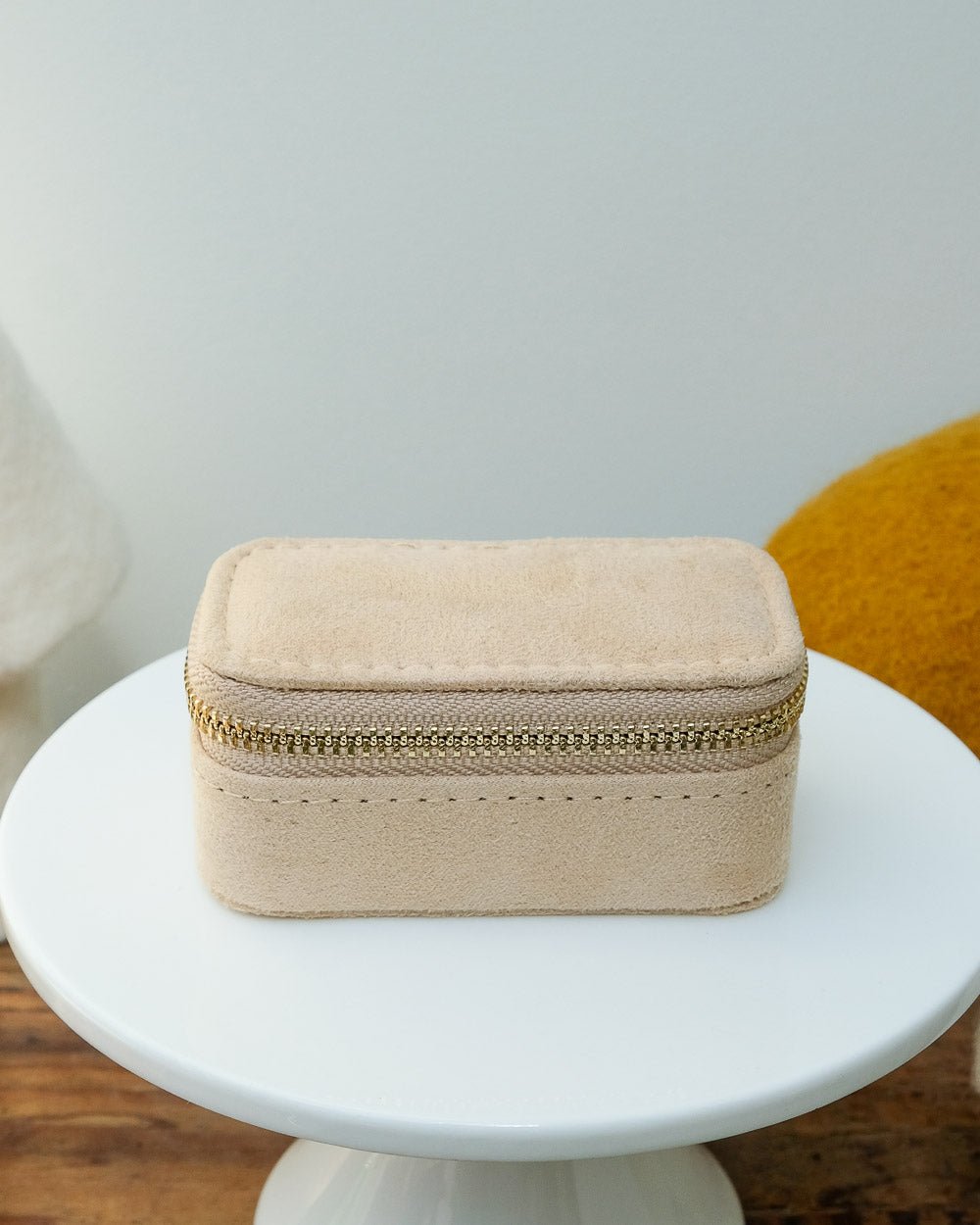 Marie velvet mini travel jewelry box