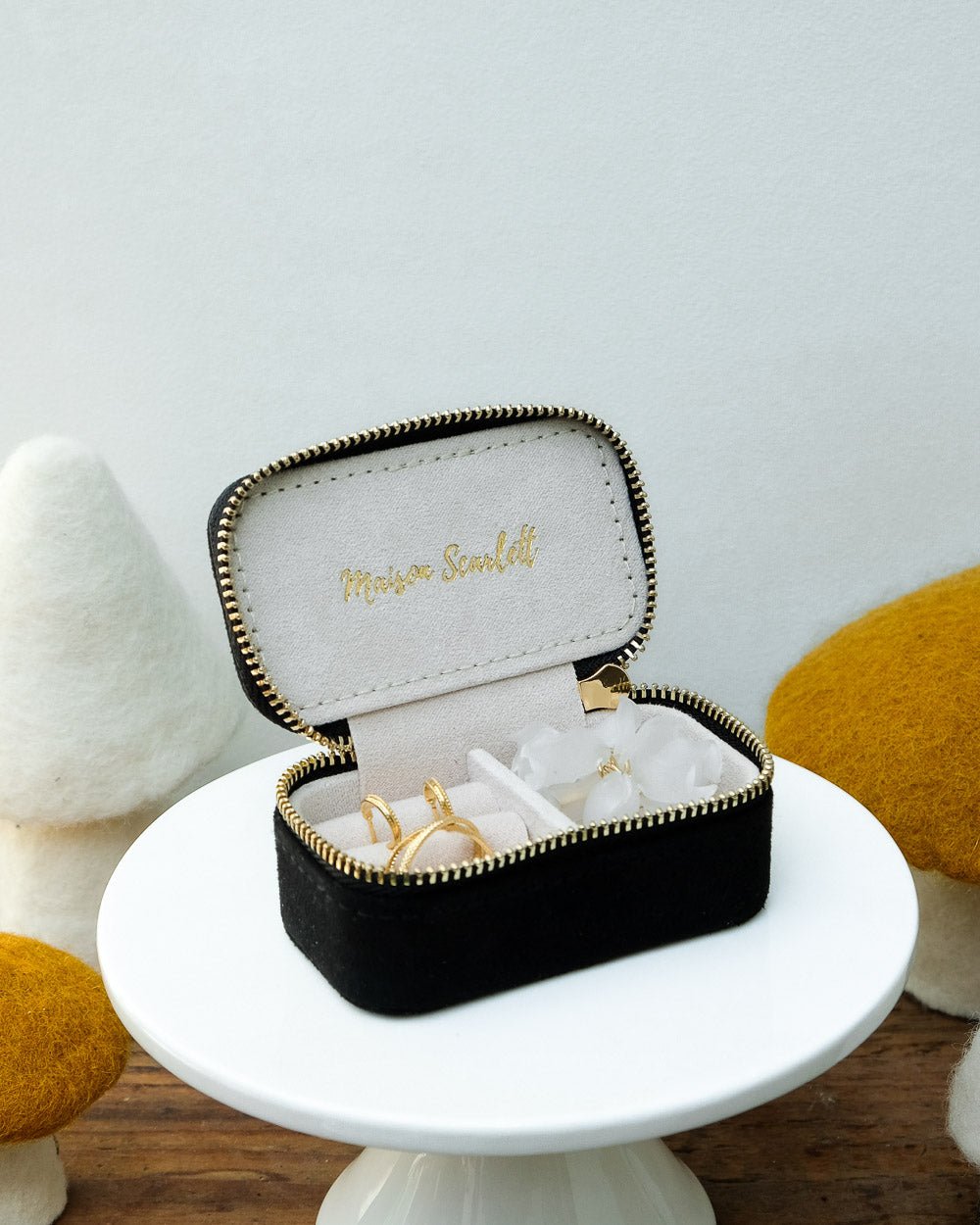 Marie velvet mini travel jewelry box