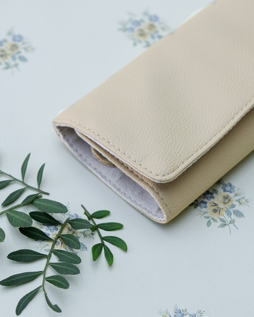 Catherine PU leather travel jewelry pouch