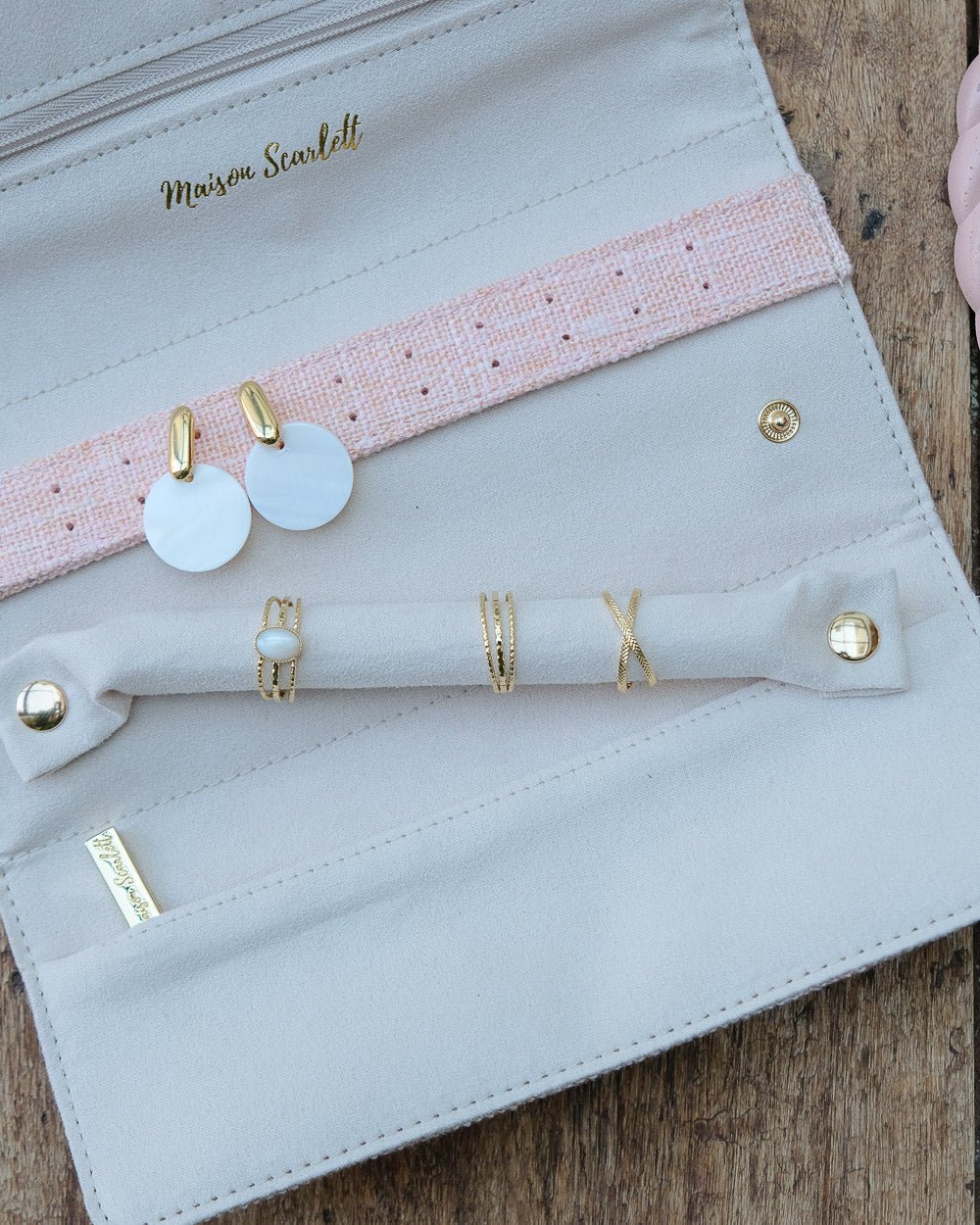 Catherine linen-effect jewelry pouch