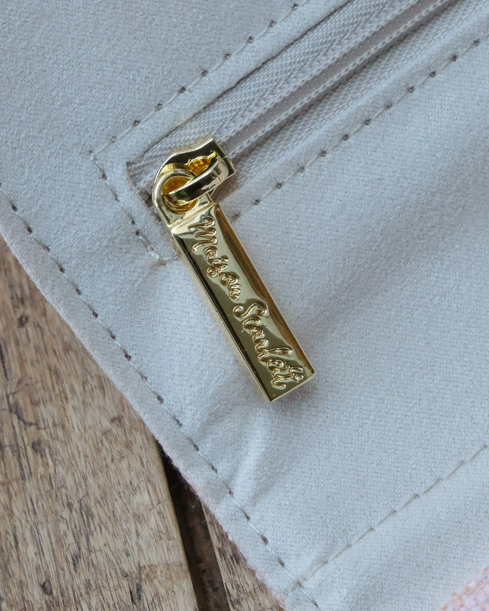 Catherine linen-effect jewelry pouch