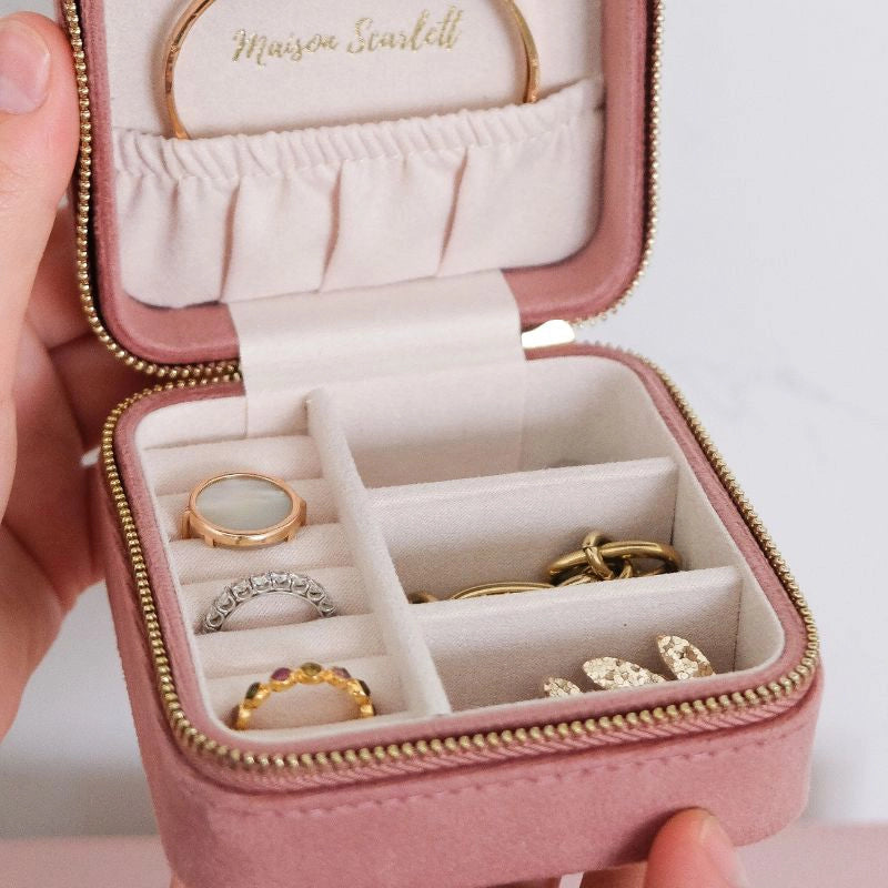 Corinne Velvet Travel Jewelry Box-feature-2