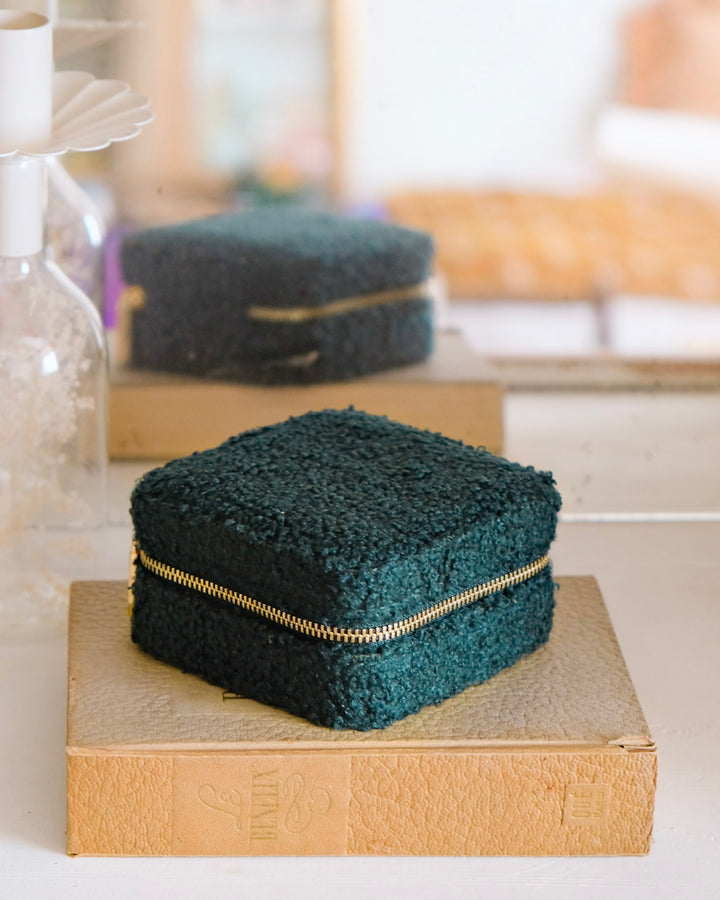 Boîte à bijoux de voyage Corinne en moumoute