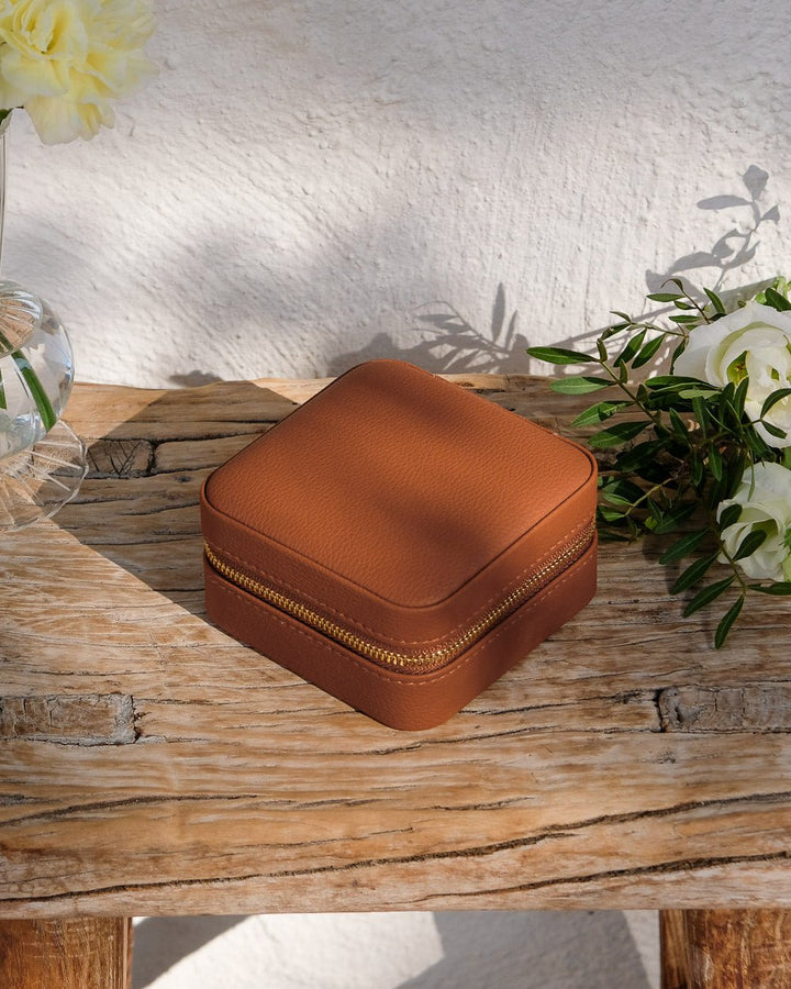 Corinne leather travel jewelry box