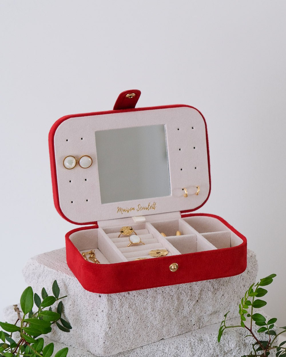 Brigitte Velvet Travel Jewelry Box