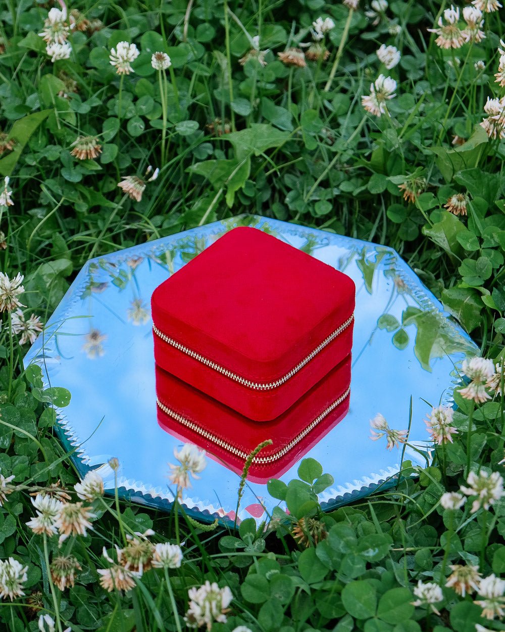 Corinne Samt-Reiseschmuckkästchen