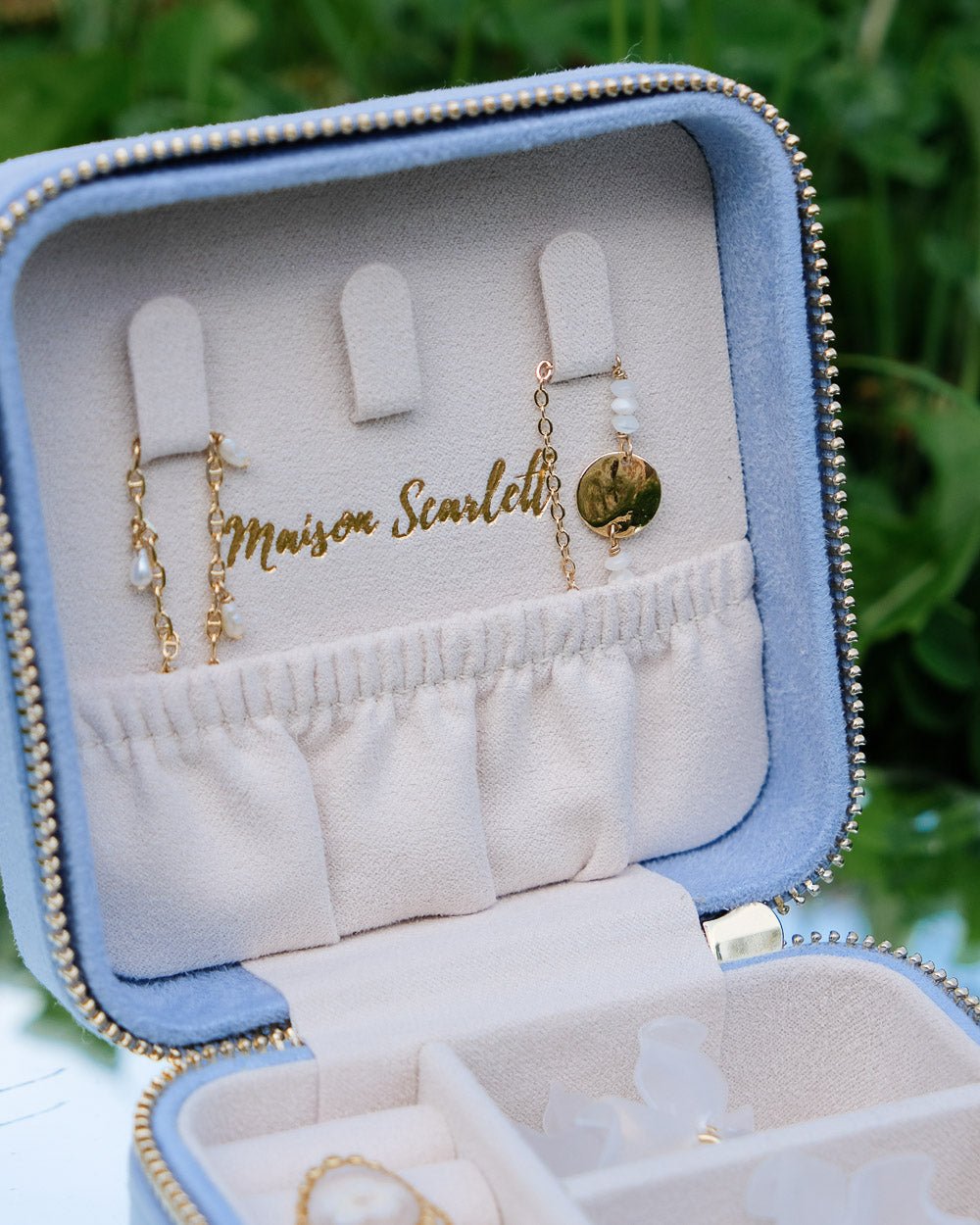 Corinne Velvet Travel Jewelry Box