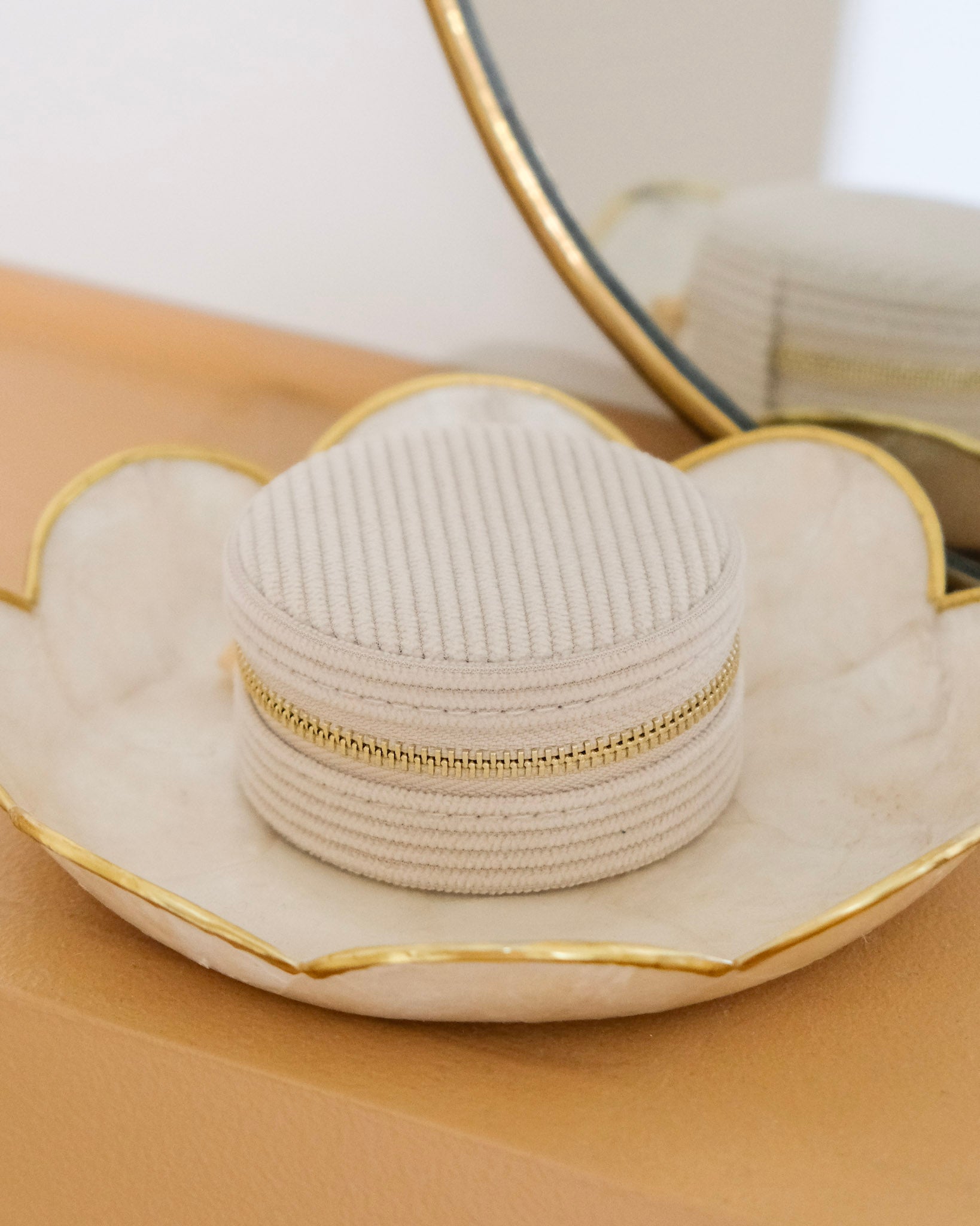 Yvonne corduroy travel jewelry box