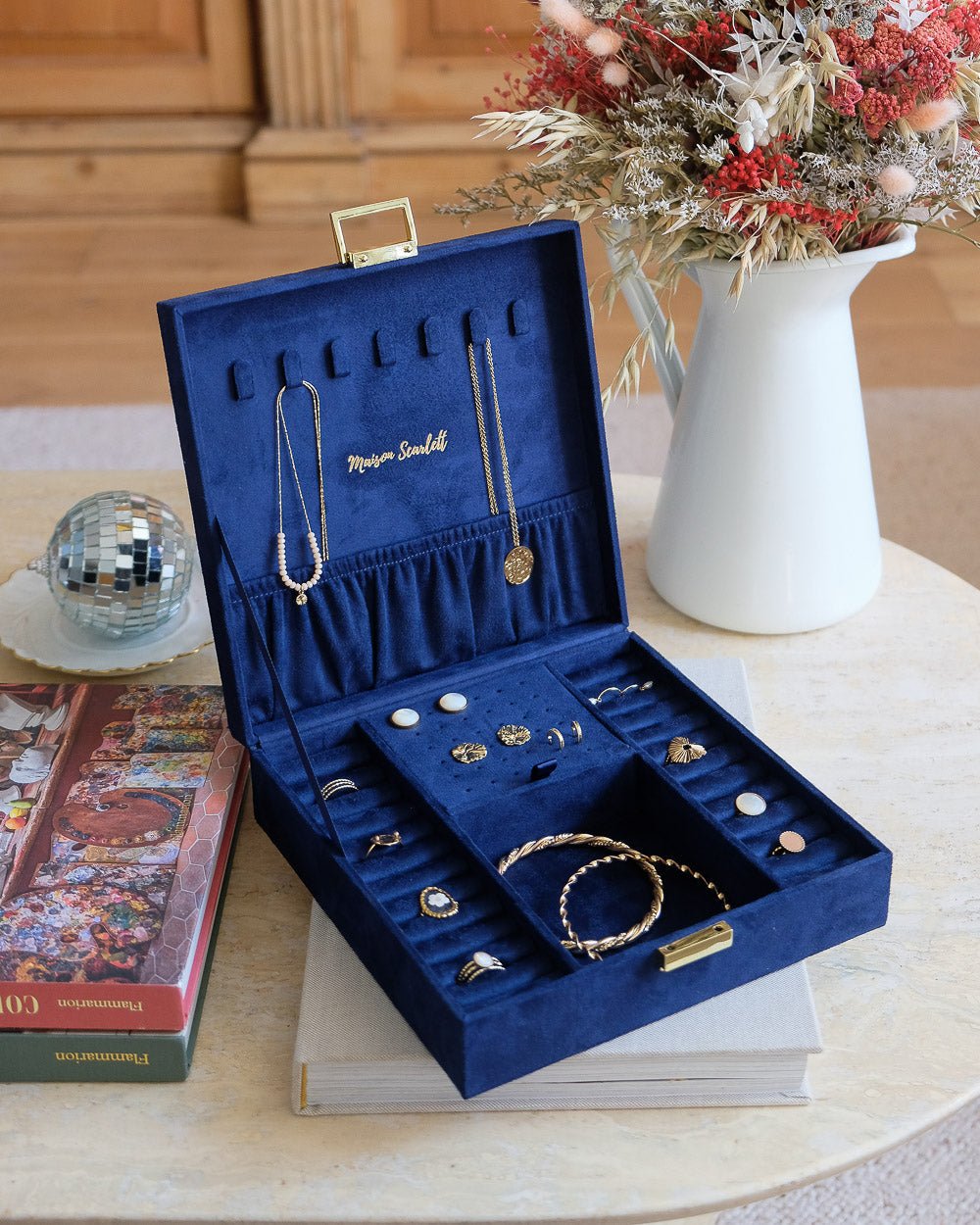 Anne velvet jewelry box