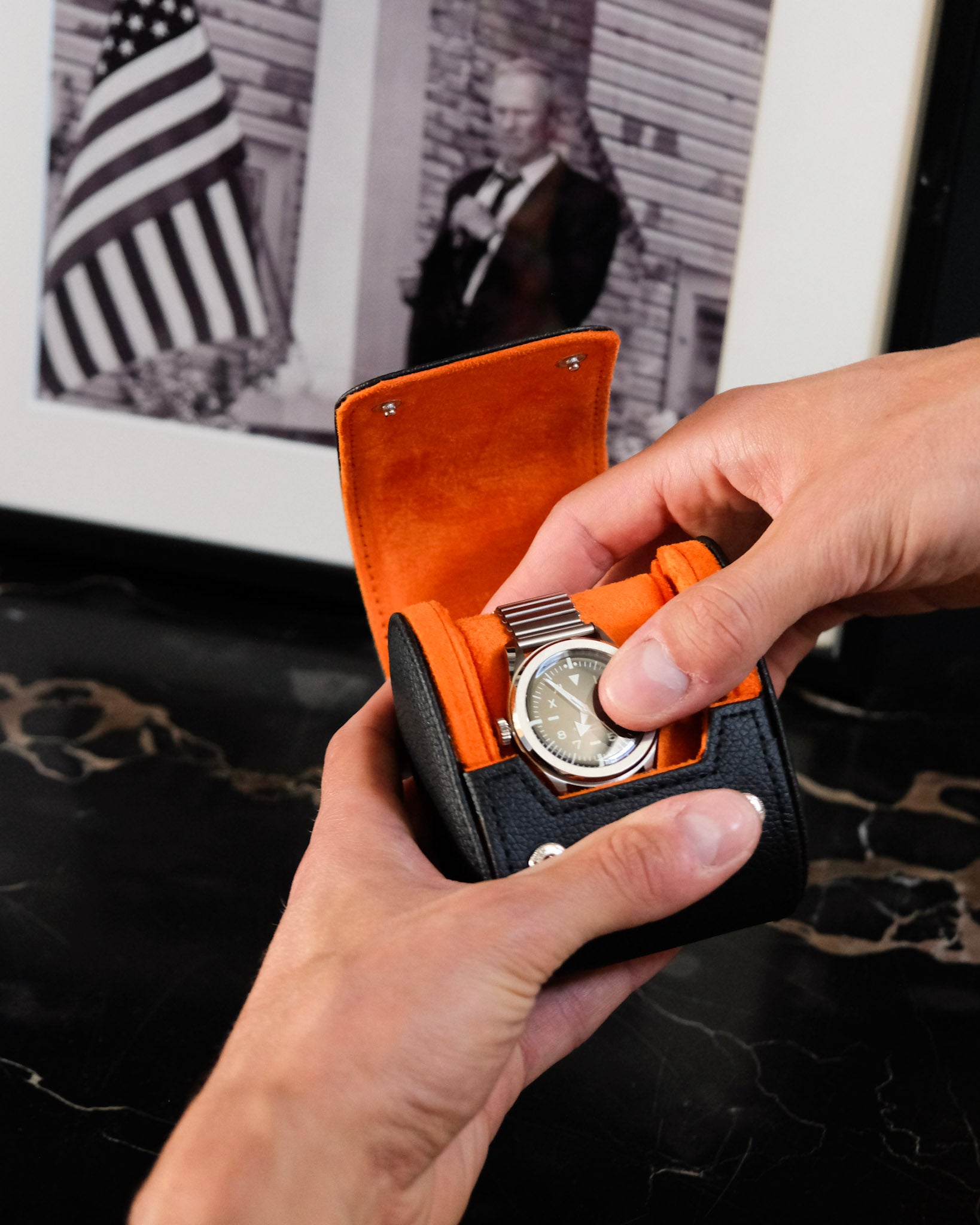 James 1 slot travel watch box