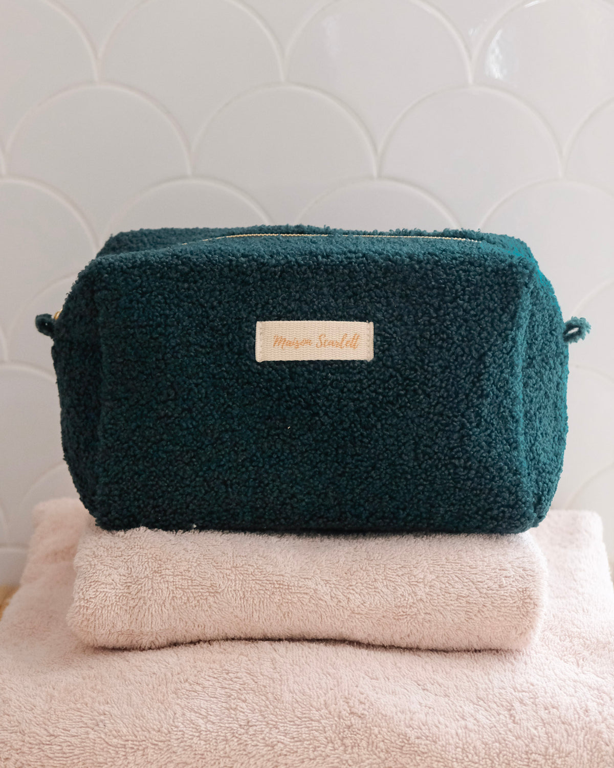 Trousse de toilette Charlotte en moumoute - outlet