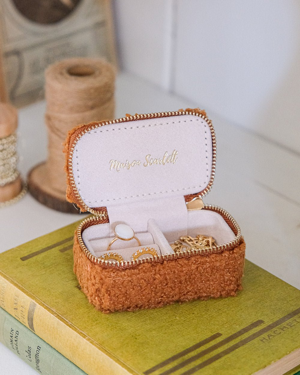 Mini boîte à bijoux de voyage Marie en moumoute - outlet