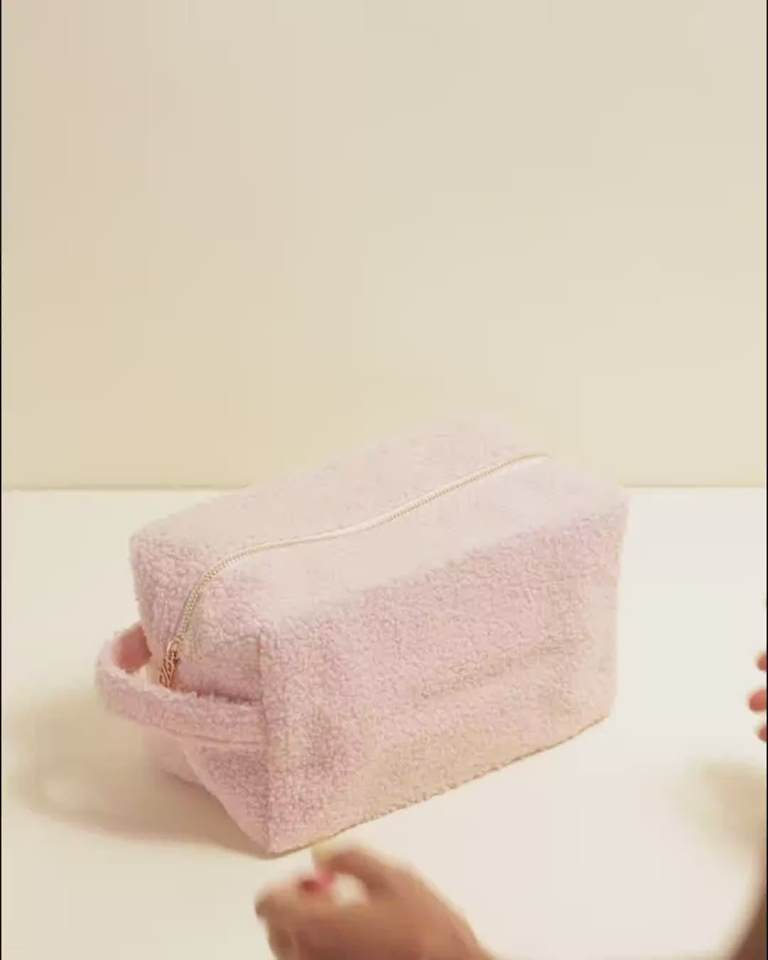Trousse de toilette Charlotte en bouclette