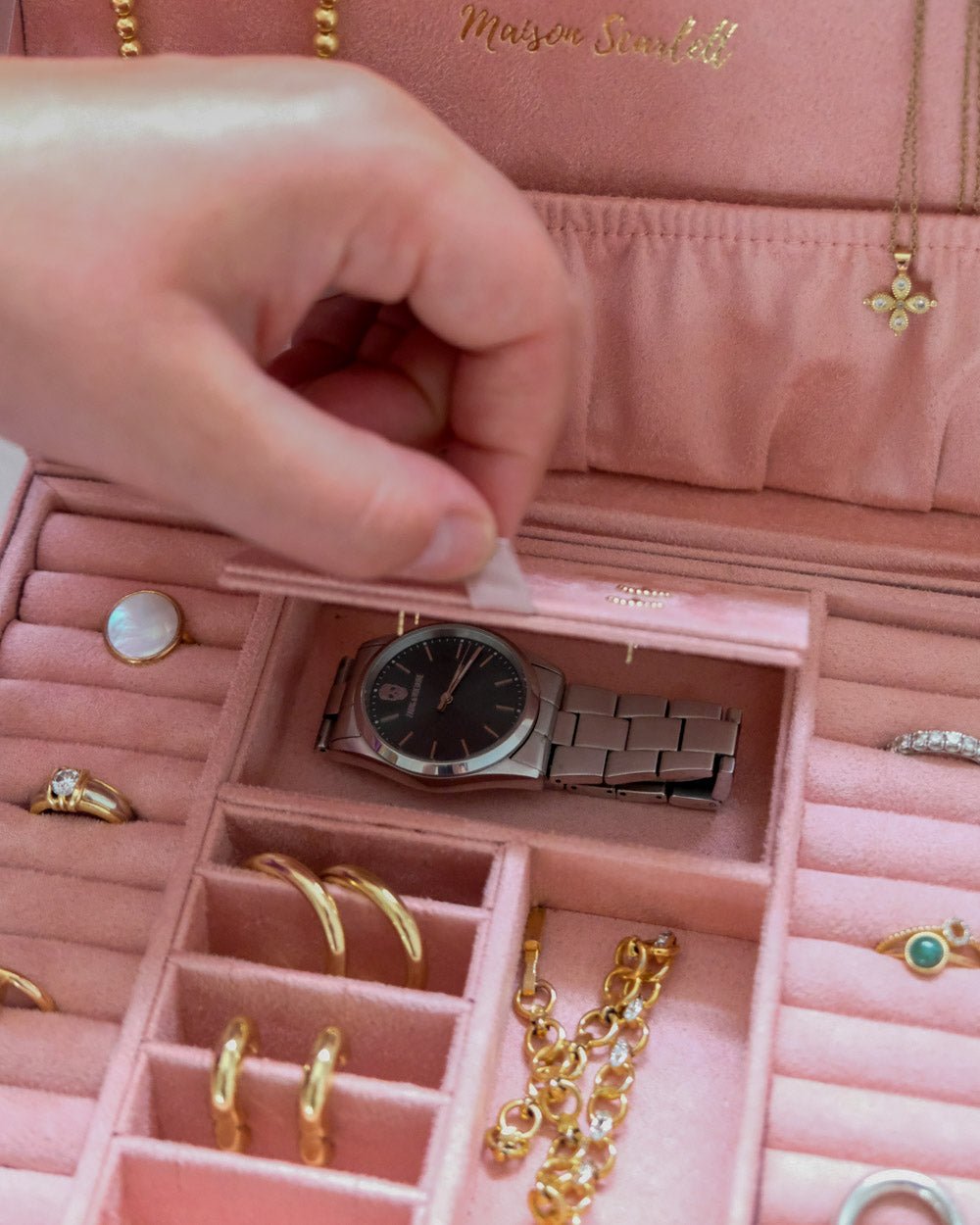 Louise velvet jewelry box